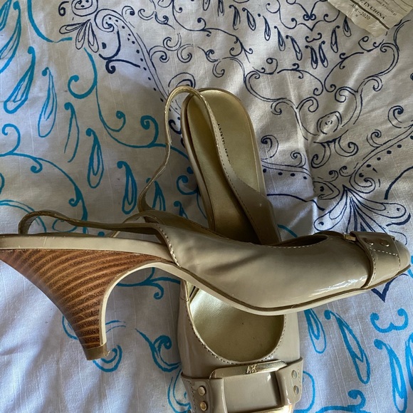 Women’s shoes - Picture 7 of 13